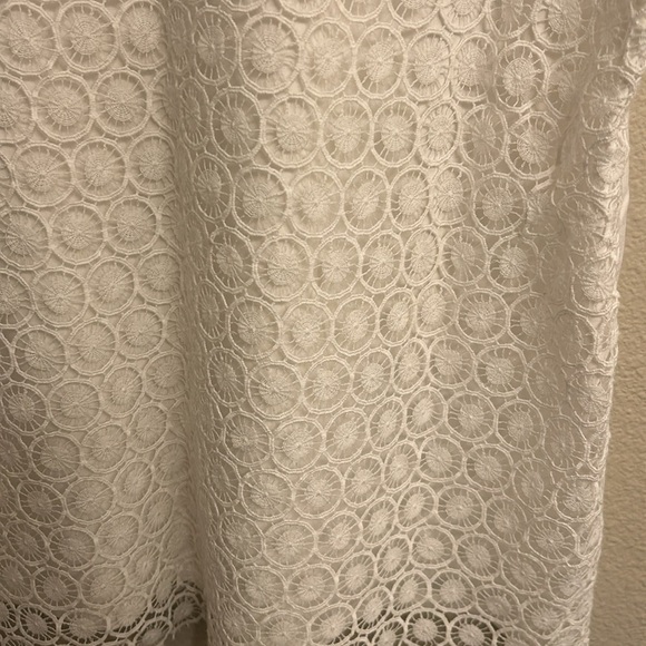 Loft Women White Lace Overlay Sleeveless Tank Size Large - Picture 3 of 6